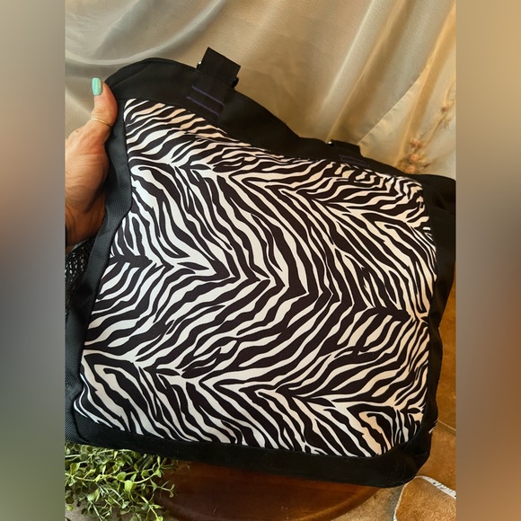 Jansport Animal Print Tote - Picture 3 of 9